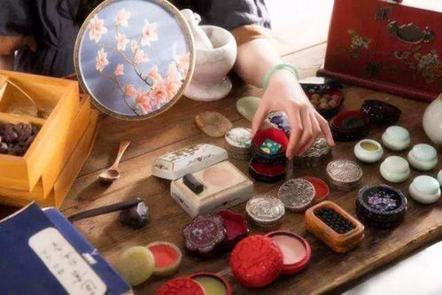 從古至今 女性與美妝飾品的永恒情緣